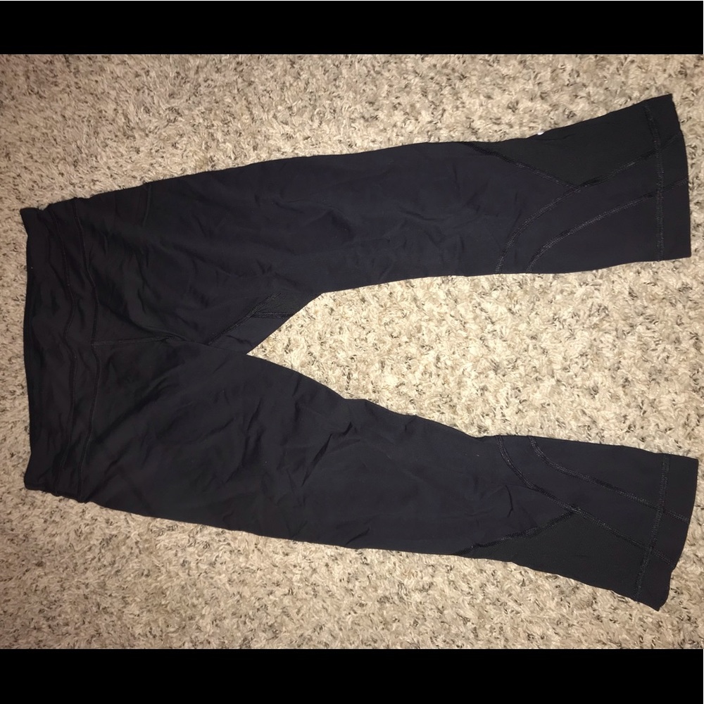 Lululemon black leggings!